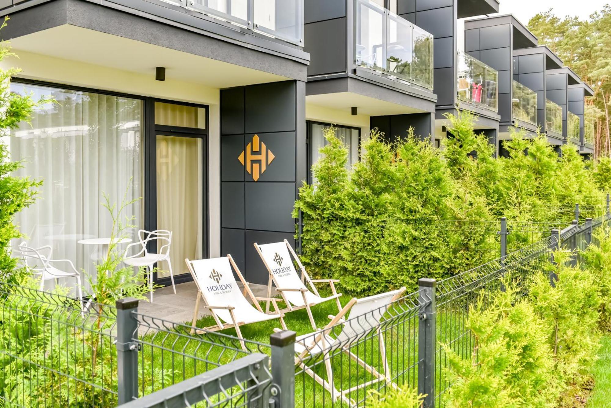 Holiday Park & Resort Rowy Ровы Экстерьер фото